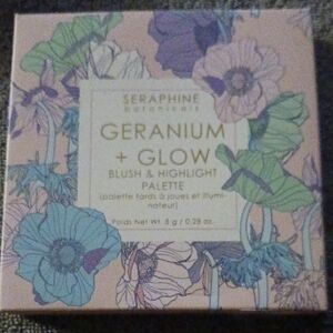 Geranium + Glow Blush & Highlight Palette